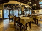 W hotelu mieści się klimatyczna restauracja