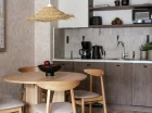 Apartament ma w pełni wyposażony aneks kuchenny