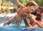 W hali imponującego aquaparku przez cały rok panuje stała temperatura 26°C