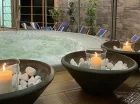 W strefie wellness oprócz basenu przygotowano też jacuzzi