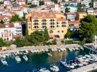 Hotel Selce jest położony wprost przy marinie nad Adriatykiem