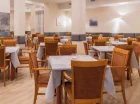 W hotelu znajduje się restauracja bufetowa