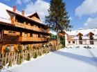 Modrzewiówka to elegancki, przytulny hotel położony w zacisznej okolicy