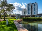 Hotel Helikon **** jest położony wprost nad brzegiem jeziora Balaton