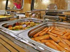 W bufecie znajdziemy potrawy na ciepło
