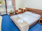 Standard connected family room to pokój rodzinny z widokiem na park