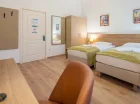 Hotel oferuje klimatyzowane pokoje dla 2, 3 oraz 4 osób
