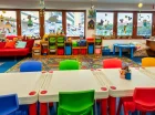 Na dzieci czeka spora, kolorowa sala zabaw