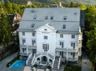 Apartamenty mieszczą się w przedwojennej willi