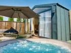 Domek Exclusive nr. 1 posiada jacuzzi (płatne dodatkowo)