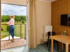 Część hotelowych pokoi ma balkon