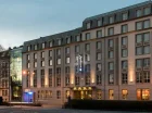 Ten pięciogwiazdkowy hotel jest blisko wielu atrakcji Wrocławia