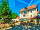 Wygodne wnętrza łączą się z bliskością deptaka i pijalni wód mineralnych