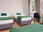 Oferuje pokoje dla 2, 4 oraz nawet 6 osób