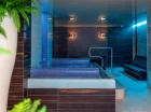 Hotel posiada nowoczesne zaplecze basenowo-saunowe