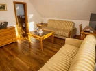 Na parterze jest salon