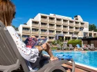 Hotel Margareta posiada zewnętrzny basen czynny w sezonie letnim