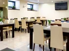 W restauracji nie brakuje stolików dla gości