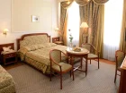 Każdy pokój posiada minibar, szlafroki, TV, sejf, dostęp do Wi-Fi