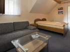W apartamencie jest dodatkowo część wypoczynkowa