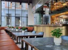Hotel posiada restaurację i lobby bar