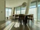 Jasne wnętrza są urządzone według najnowszych trendów w designie
