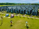 To kompleks nowych dwupoziomowych domków
