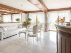 Eleganckie wnętrza Sądelskiego Dworu robią wrażenie od progu