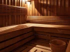 Centrum SPA obejmuje saunę suchą, łaźnię parową, jacuzzi, bicze szkockie