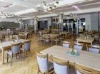 Hotelowa restauracja Jasionowa Polana dysponuje przestronną salą jadalną