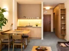 Każdy apartament ma wyposażony aneks kuchenny