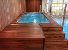 Przy basenie jest też jacuzzi
