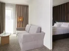 W pokojach studio 2 dodatkowe osoby mogą spać na rozkładanej kanapie