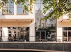 Hotel posiada przyjemne patio