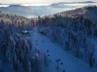 Obok hotelu mieści się ośrodek narciarski Czarny Groń