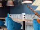 Wnętrza restauracji są przytulne i nowoczesne