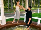 Częścią metody Kneippa jest zanurzanie nóg w chłodnej wodzie