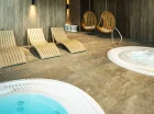 W ustronnej części strefy wellness mieszczą się odprężające jacuzzi
