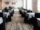 Sala śniadaniowa jest przestronna