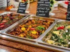 Codzienne śniadanie w formie bufetu jest podawane w sąsiednim Hotelu St. Lukas