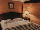 Pokoje w Dworze Sieraków mają niepowtarzalny klimat