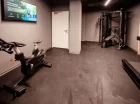 Hotel oferuje całodobowo czynną siłownię