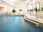 Oraz krytego basenu dostępnego w hotelu