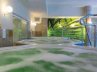 Zrelaksować można się w jacuzzi lub saunie
