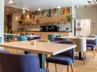 W obiekcie znajduje się nowoczesna restauracja bufetowa