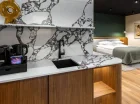 Pokój 2+2 premium suite także ma rozkładaną sofę dla 2 osób