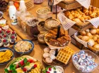Śniadania są serwowane w formie urozmaiconego bufetu