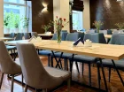 Sala śniadaniowa jest nowoczesna i przyjemna