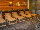Wypoczywalnia zaprasza do relaksu po seansach w saunie i kąpieli w jacuzzi