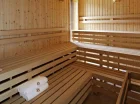 O każdej porze dnia i nocy możecie tu wygrzać się w saunie (suchej i mokrej)